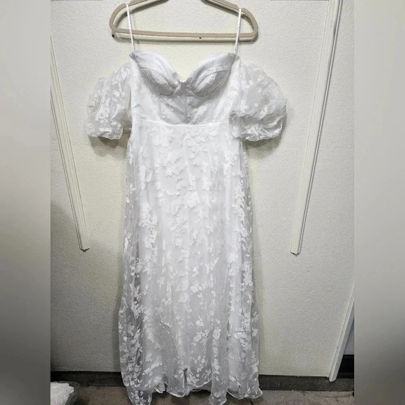 Lulu's Romantic Dedication White Floral Off-the-Shoulder Gown Wedding Party - Picture 7 of 12